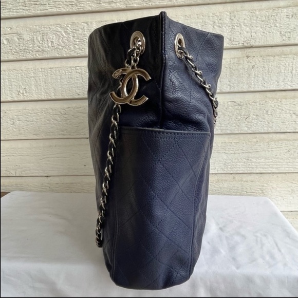 🚫SOLD🚫CHANEL Caviar Jumbo Quilted Blue Chain Monogram Tote Hobo Crossbody Bag - Picture 7 of 12